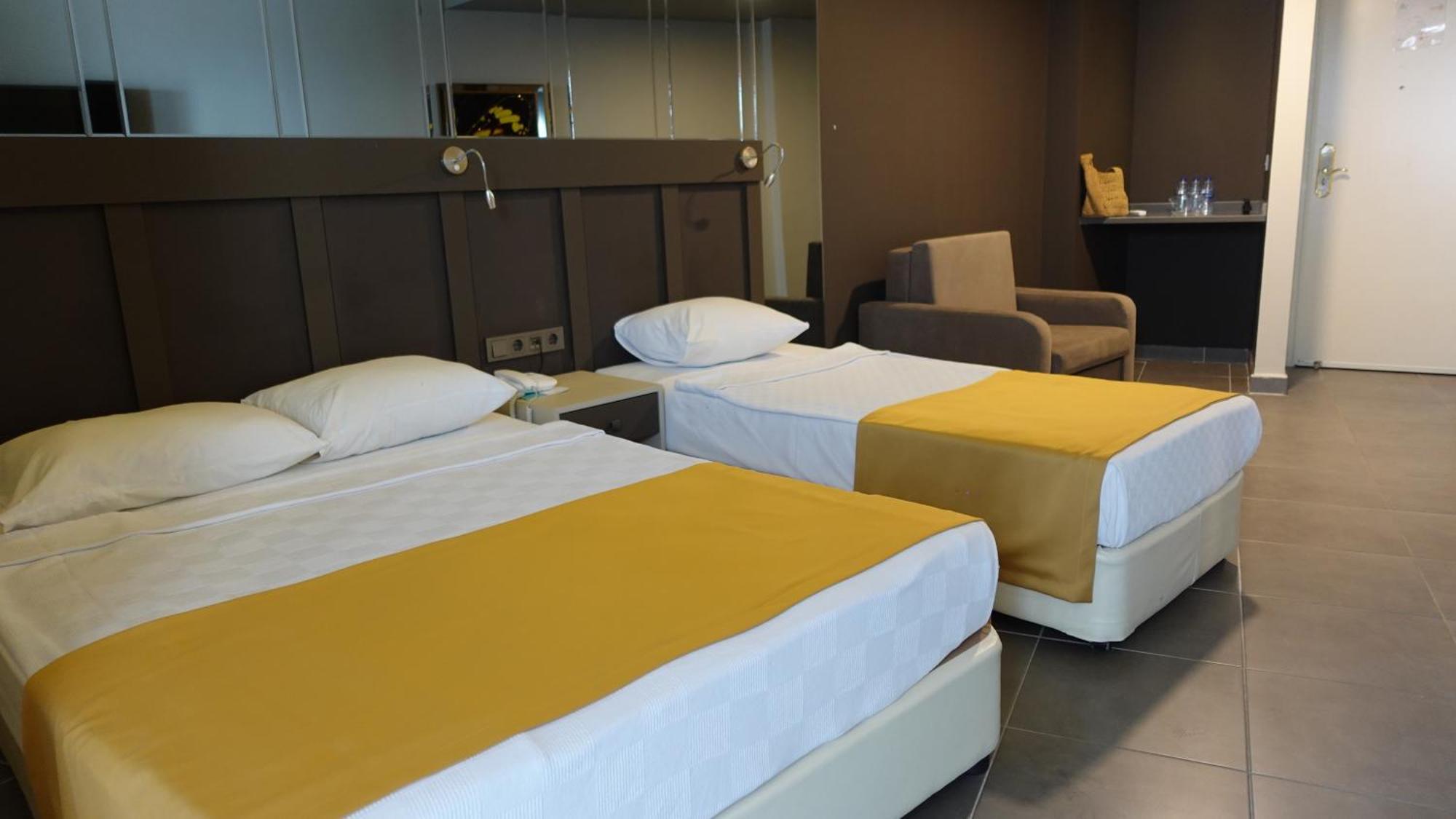 אלאניה Blue Star Hotel מראה חיצוני תמונה